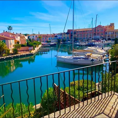 Terrasse Ensoleillee Sur Les Canaux * Grimaud